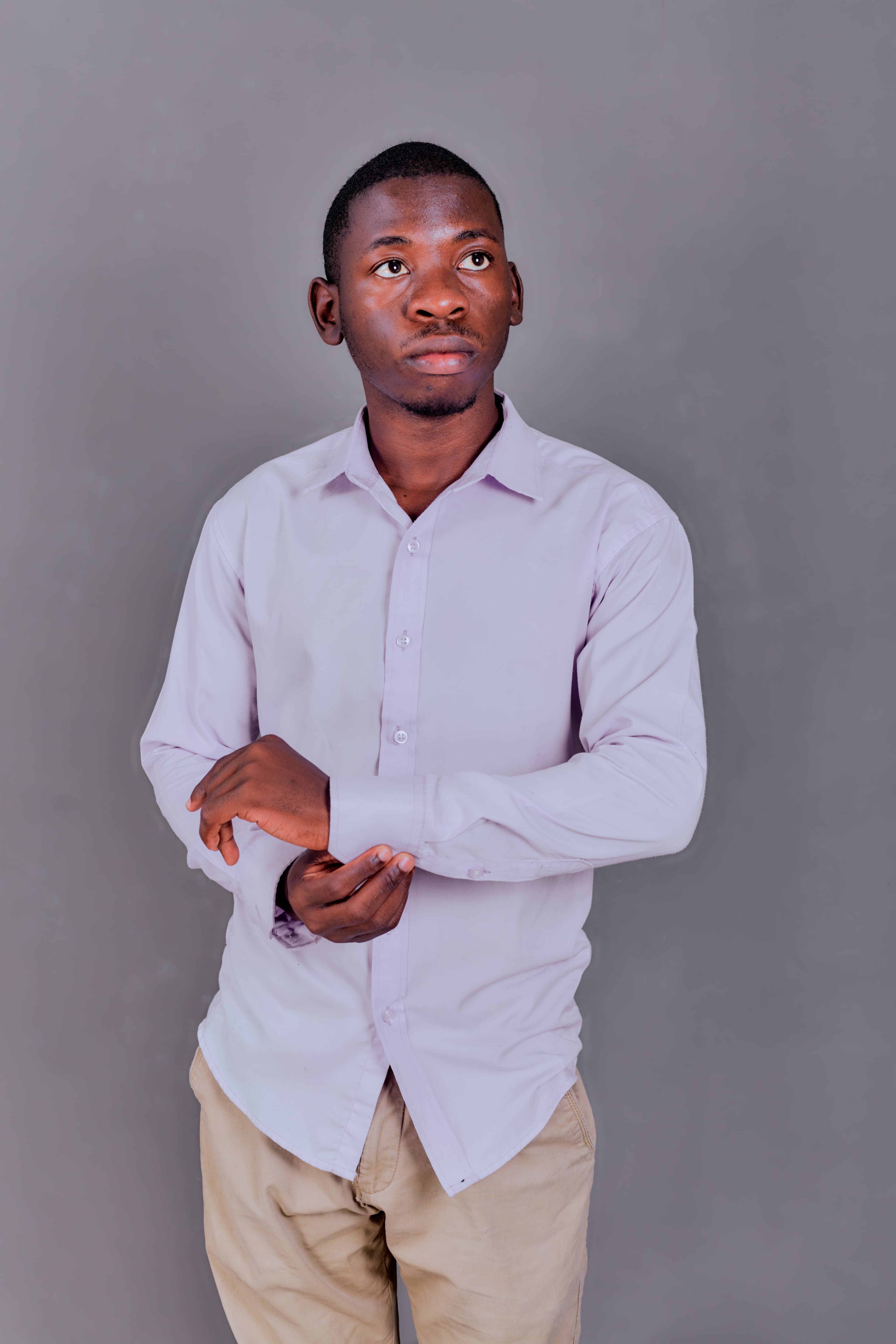 Kudumo Kupembona Andreas in an editorial studio portrait