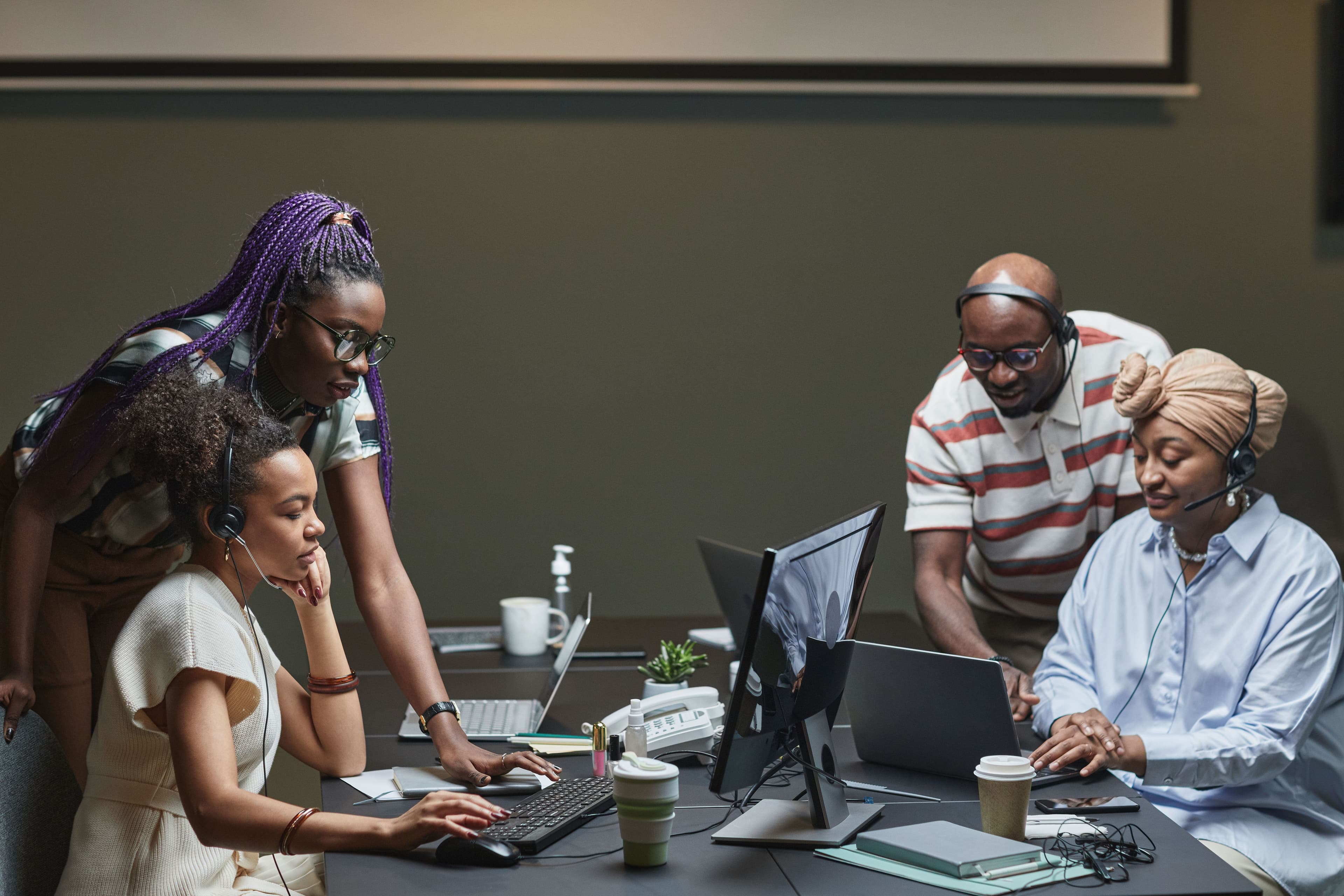 Illustrative photo of a support team, used for the professional email addresses announcement
